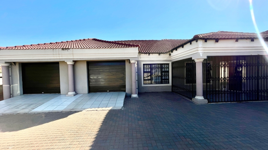 3 Bedroom Property for Sale in Orkney Park North West